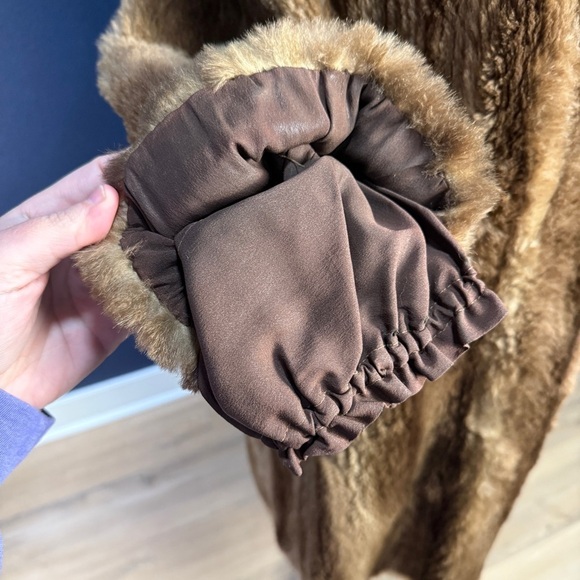 ✨VINTAGE✨ Beaver Fur Long Coat, c. 1940s/50s - Picture 3 of 12